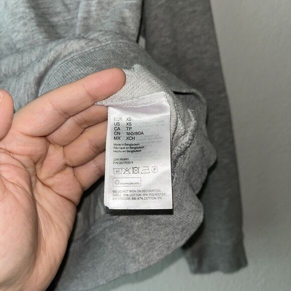 H&M Divided NASA Crew Neck Pullover Gray Sweater Size XS Soft - Picture 5 of 7